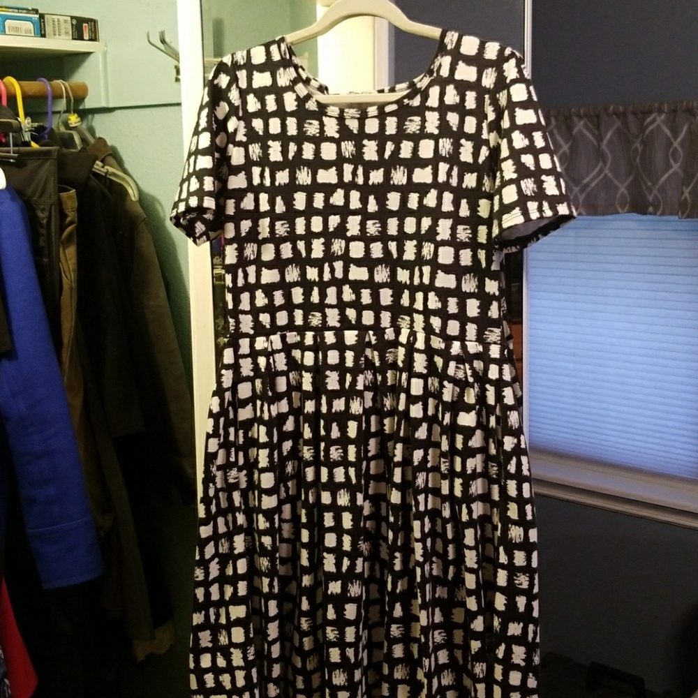 Lularoe Amelia